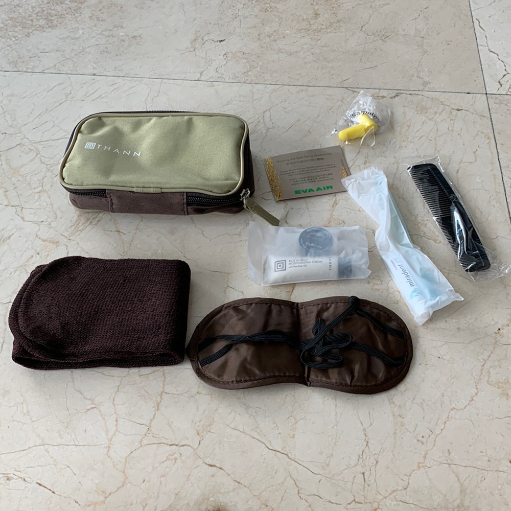 🛩️🛫THANN Amenity Kit New 🛩️🛫✈️